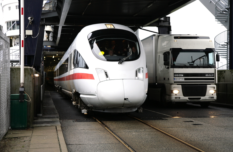 Mit Bahn, Bus und BornholmerFærgen Bornholm.de