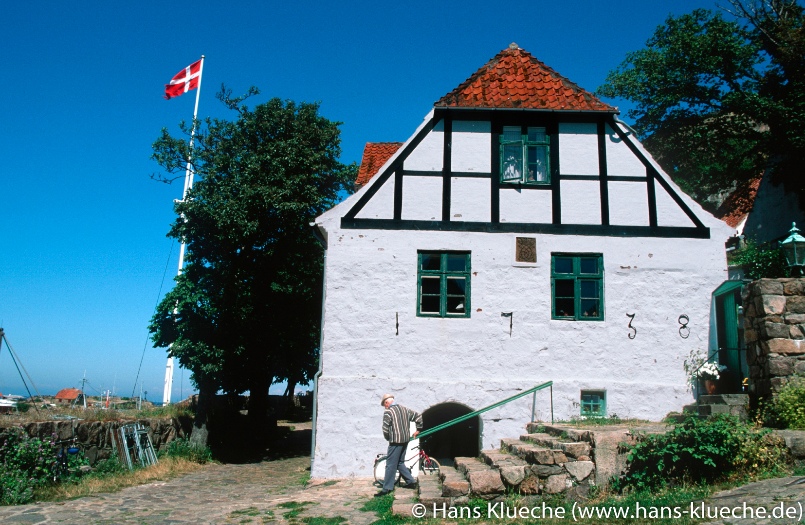 Die Festungsinsel Christiansø gehört zu Inselgruppe Ertmolmene nordöstlich von Bornholm: Die Inselverwaltung residiert im Weißen Haus.