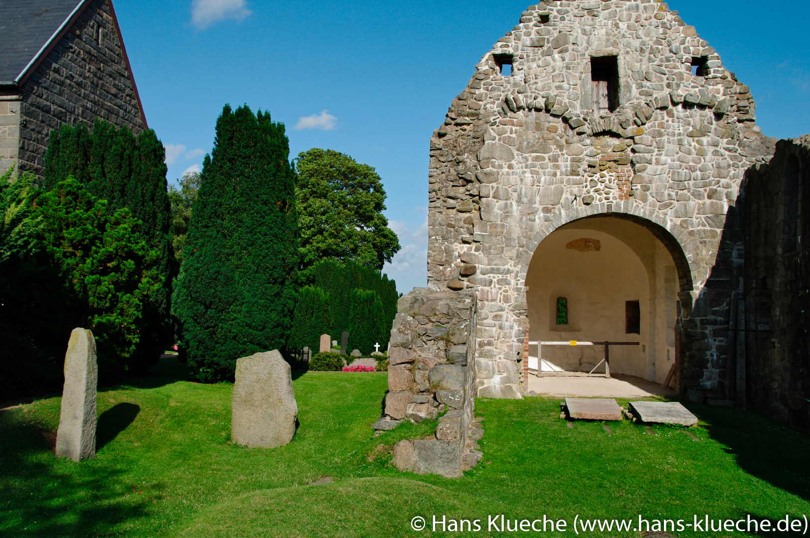 Ruine der ersten Østermarie Kirke